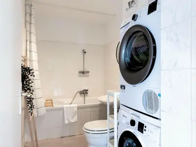 Ein Badezimmer in der Unterkunft BudgetRoom 3 Schlafzimmer Workers Home