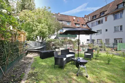 Ein Garten an der Unterkunft Feel good and rest well - Apartments for workers and tourists 1-4 person - WiFi - Smart TV - Garden