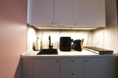 Küche/Küchenzeile in der Unterkunft StayBaran Design Apartment - Essen Zentrum