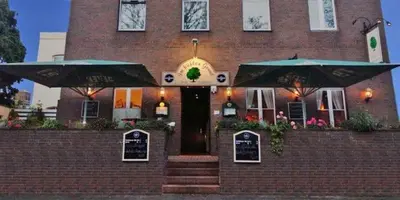 Das Gebäude in dem sich das Hotel befindet