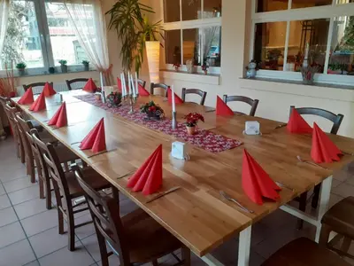 Ein Restaurant oder anderes Speiselokal in der Unterkunft Hotel & Landgasthaus Im kühlen Grund