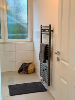 Grundriss der Unterkunft Modern, bright apartment for individuals & groups