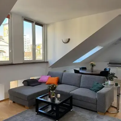 Helle Dachgeschoßwohnung am Laurentiusplatz