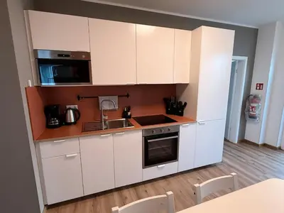 Küche/Küchenzeile in der Unterkunft Case 3 BR 6 P Parking & Privat-Entry