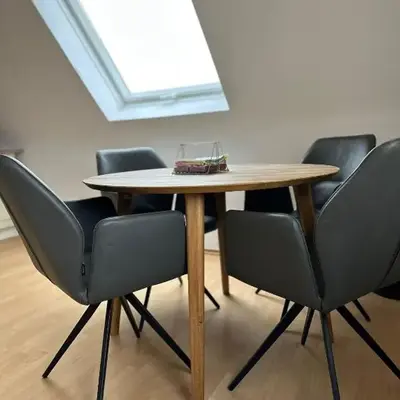 Voll möbliertes Apartment mit wohlfühl Atmosphäre