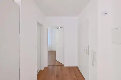 Grundriss der Unterkunft Beautiful 2-Room Apartment in City Center with Kitchen and Free Wifi