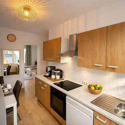 Modern City Apartment with 3 Beds & Smart TV