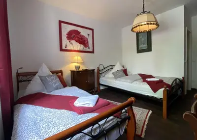 Ein Bett oder Betten in einem Zimmer der Unterkunft Hotelik Gdanska