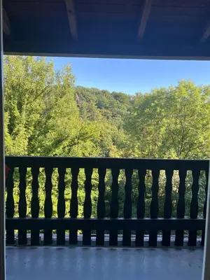 Ein Balkon oder eine Terrasse in der Unterkunft Hotel in der Strassen