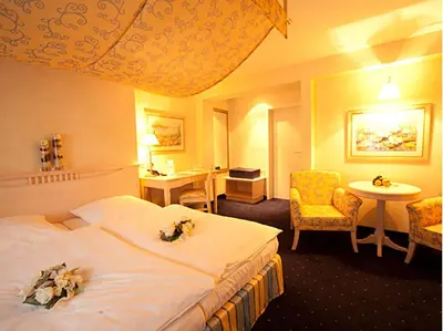 Ein Bett oder Betten in einem Zimmer der Unterkunft Wegermann`s BIO-Landhaus im Wodantal