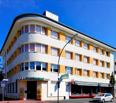 Das Gebäude in dem sich das Hotel befindet
