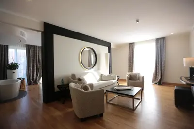 Ein Sitzbereich in der Unterkunft Hofhotel Grothues-Potthoff