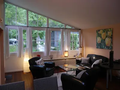 Ein Sitzbereich in der Unterkunft Haus Honigstal Landhaus Café