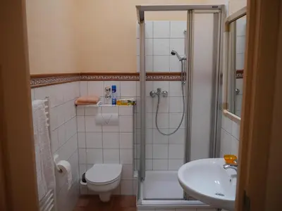 Ein Badezimmer in der Unterkunft Haus Honigstal Landhaus Café