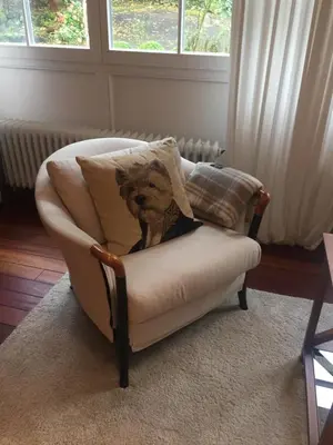 Ein Sitzbereich in der Unterkunft Haus Honigstal Landhaus Café