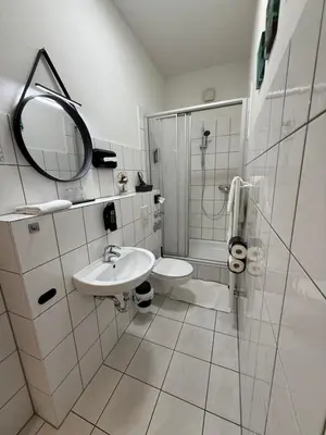 Ein Badezimmer in der Unterkunft Central Hotel Duisburg