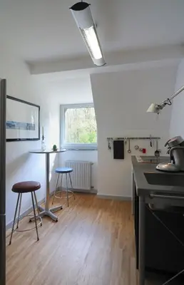 Küche/Küchenzeile in der Unterkunft Apartment Essen- Bredeney