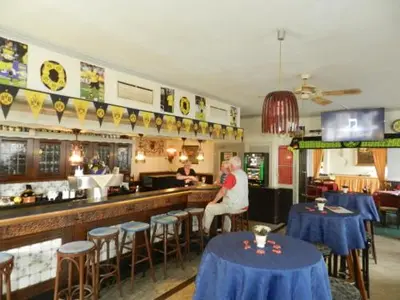 Lounge oder Bar in der Unterkunft Hotel In der Meile