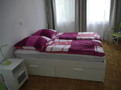 Ein Bett oder Betten in einem Zimmer der Unterkunft Schöne Ferien und Messewohnung Nähe Düsseldorf und Köln