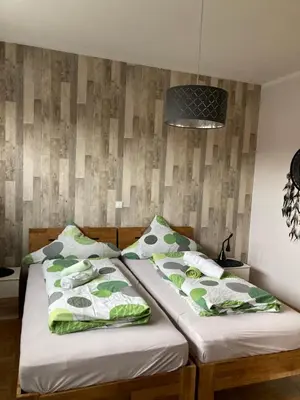 Ein Bett oder Betten in einem Zimmer der Unterkunft Ferienwohnung Keull