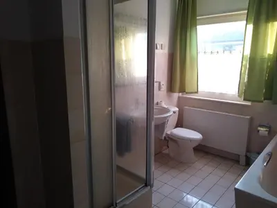 Ein Badezimmer in der Unterkunft Gäste Monteurzimmer Haus Südstadt