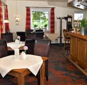 Ein Restaurant oder anderes Speiselokal in der Unterkunft Marienthaler Gasthof