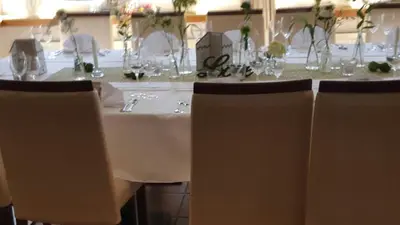 Ein Restaurant oder anderes Speiselokal in der Unterkunft Marienthaler Gasthof