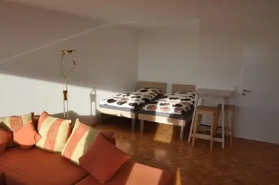 Ein Sitzbereich in der Unterkunft Ferienwohnung Weitblick