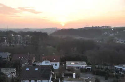 Blick auf den Sonnenuntergang/Sonnenaufgang von der Ferienwohnung aus oder aus der Nähe