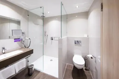 Ein Badezimmer in der Unterkunft Van der Valk Hotel Düsseldorf
