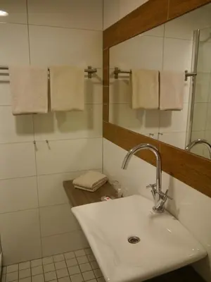 Ein Badezimmer in der Unterkunft Ruhrstadtarena Hotel