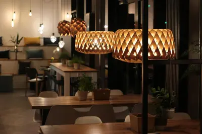 Ein Restaurant oder anderes Speiselokal in der Unterkunft McDreams Hotel Düsseldorf-City