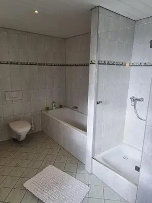 Ein Badezimmer in der Unterkunft ElHa's FeWo