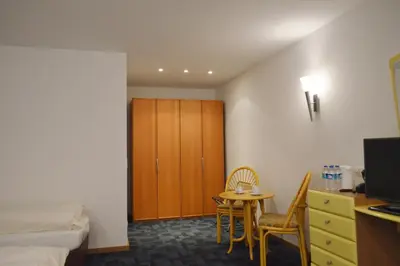 Ein Bett oder Betten in einem Zimmer der Unterkunft Hotel B8 Voerde