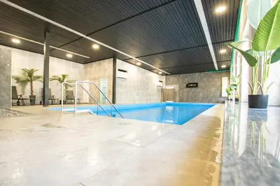 Der Swimmingpool an oder in der Nähe von El Capitan nähe Movie Park