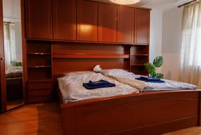 Ein Bett oder Betten in einem Zimmer der Unterkunft Modernes 3-Zimmer Apartment für 5 Personen nahe Messe Düsseldorf