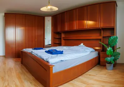 Ein Bett oder Betten in einem Zimmer der Unterkunft Modernes 3-Zimmer Apartment für 5 Personen nahe Messe Düsseldorf