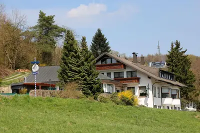 Das Gebäude in dem sich das Hotel befindet