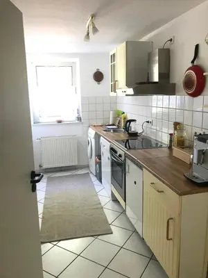 Küche/Küchenzeile in der Unterkunft 2 Zimmer Wohnung Wuppertal mit eigenen Terrasse