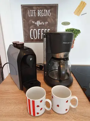 Kaffee-/Teezubehör in der Unterkunft FewoFaubelCentro 42 & 54 & 62 m2