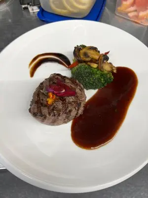 Essen im Hotel oder in der Nähe