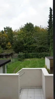 Ein Garten an der Unterkunft GästeHaus am Flughafen Düsseldorf