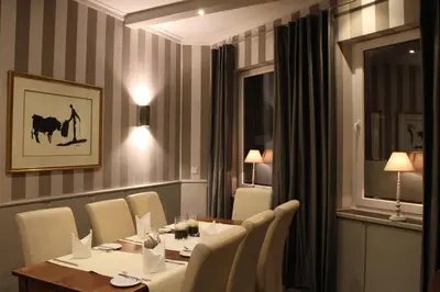 Ein Sitzbereich in der Unterkunft Hotel-Restaurant Große-Wilde