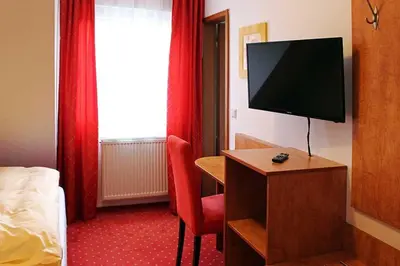 TV/Unterhaltungsangebot in der Unterkunft Hotel Peiler Garni