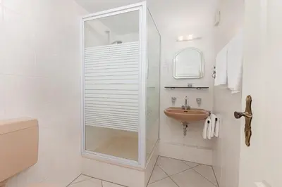 Ein Badezimmer in der Unterkunft Hotel Landgasthof Hölzer