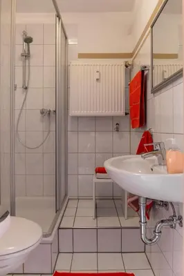 Ein Badezimmer in der Unterkunft Apartment Widey Str. 52