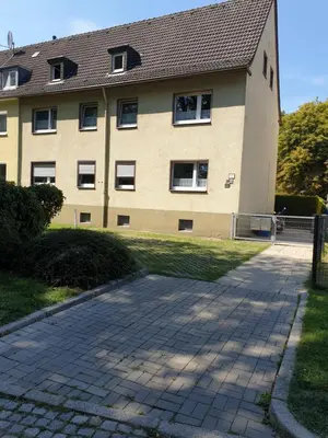 Das Gebäude in dem sich die Ferienwohnung befindet