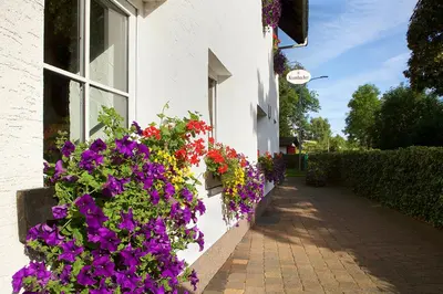 Ein Garten an der Unterkunft Hotel Restaurant Daute