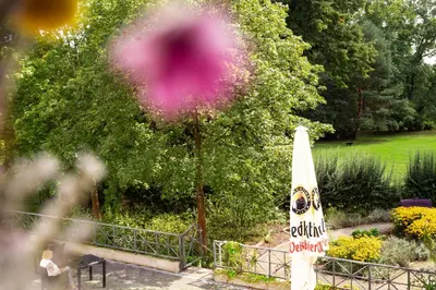 Ein Garten an der Unterkunft Parkhotel Herne