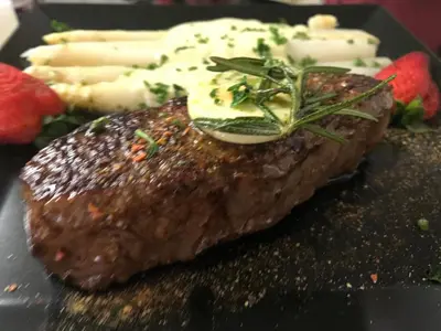 Essen im Hotel oder in der Nähe